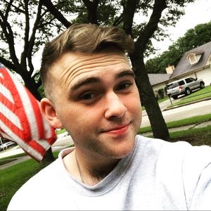 Meet your Posher, Austin